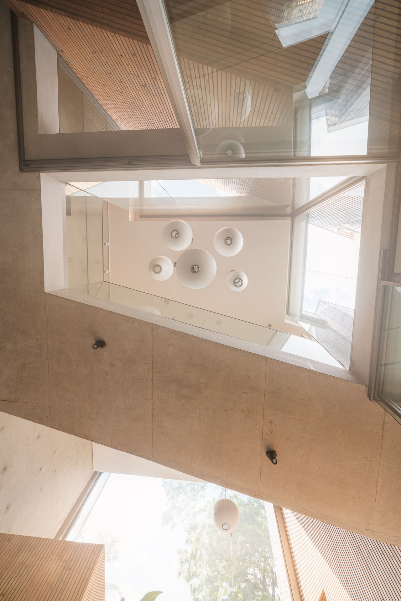 Interior views of Casa da rua Esc&oacute;cia