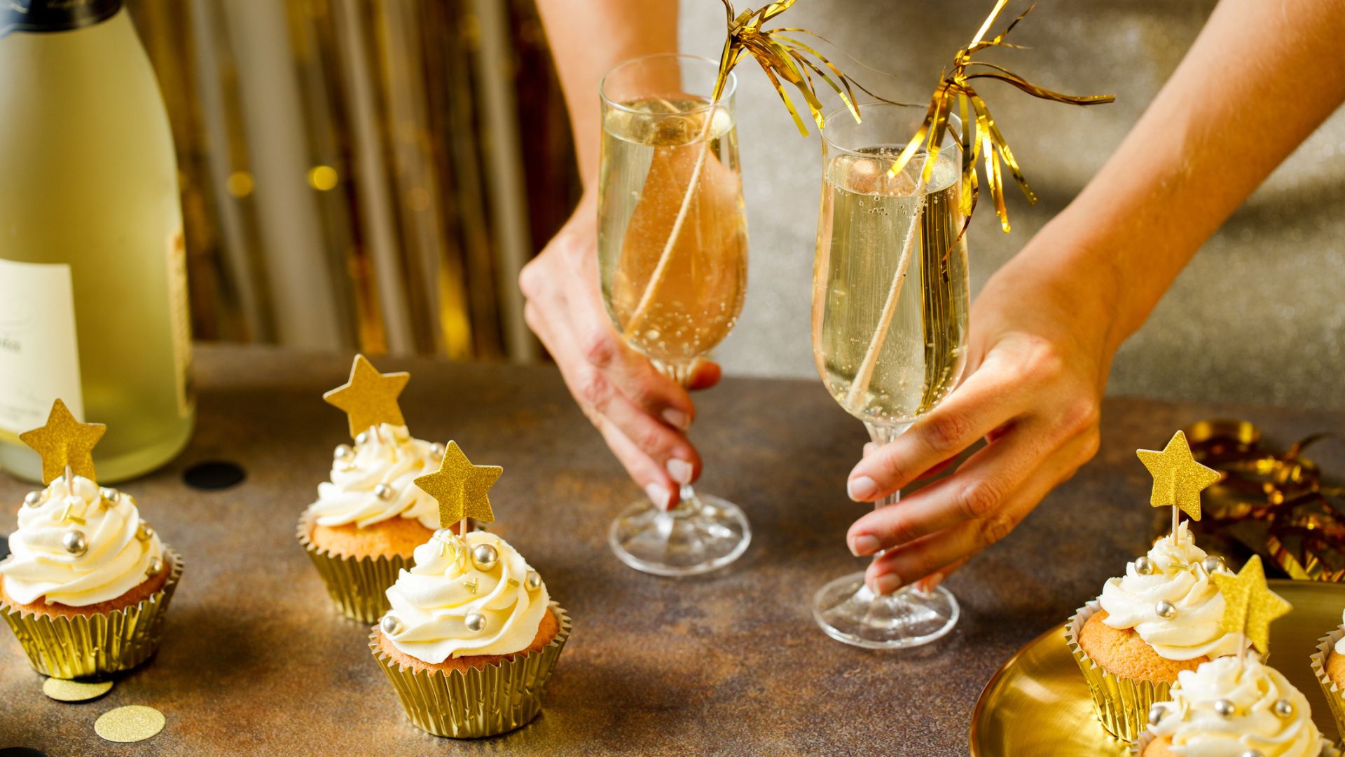 Prosecco cupcakes and drinks