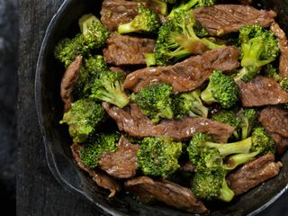 Broccoli and beef stir fry