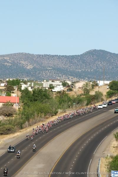 The pack leaves Silver City under blue skies and no wind.