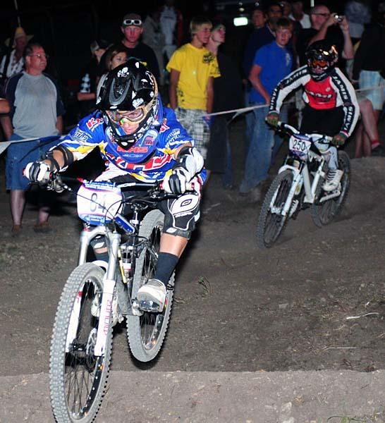Melissa Buhl (KHS) leads Kathy Pruitt.
