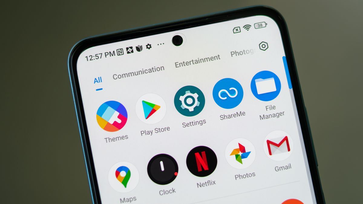 Poco X5 screen and front camera