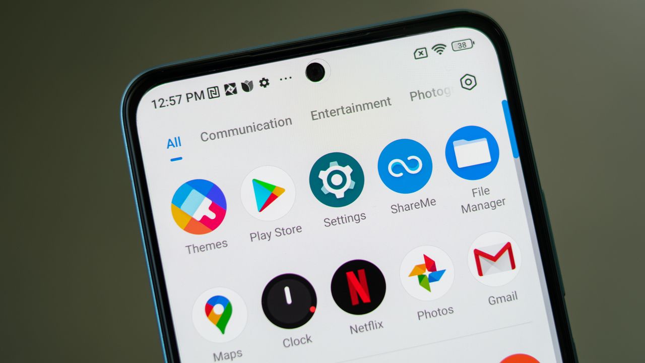 Poco X5 screen and front camera