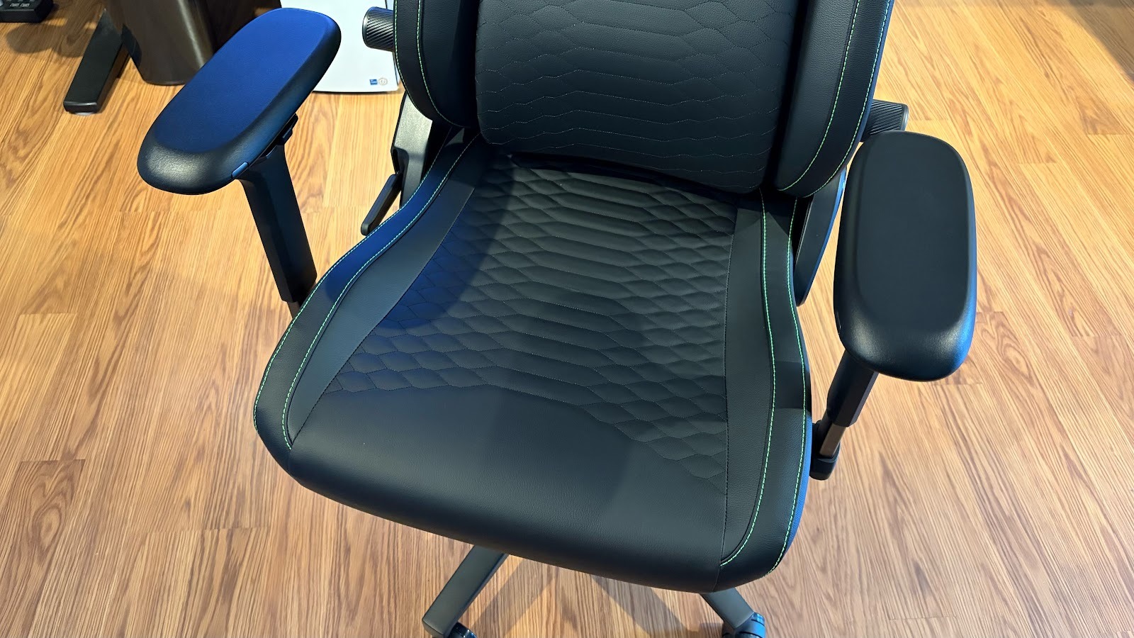 ريزر اسكور V2 نيوجين