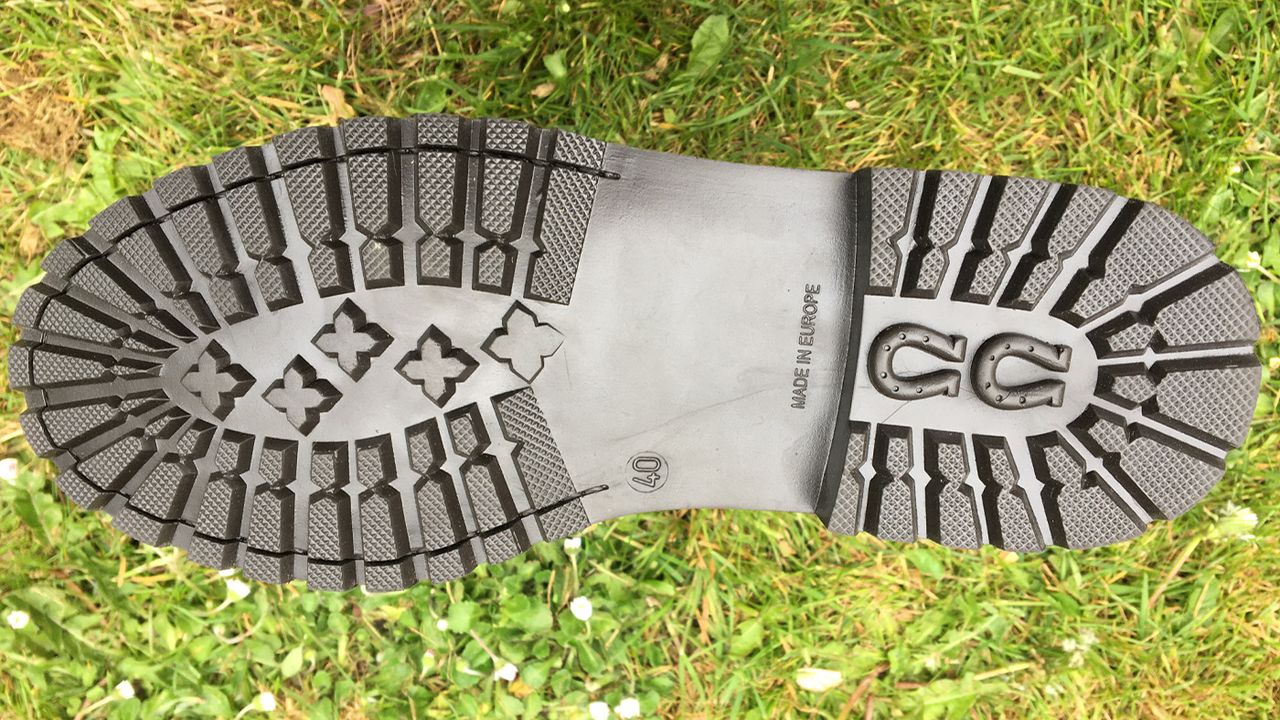 BareBack Footwear Quebec