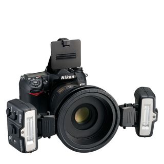 Nikon R1 Kit product shot