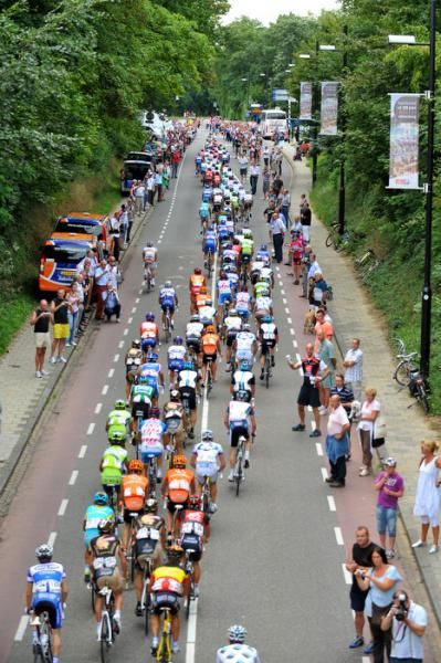 The peloton was in no hurry through the feed zone.