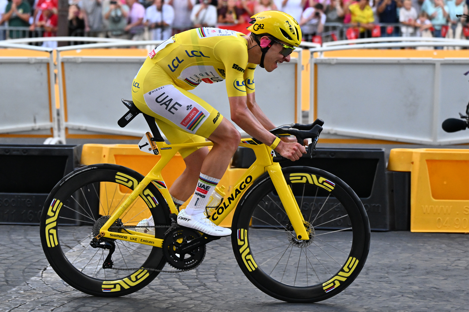 Tadej Poga&amp;#269;ar one-of-one Colnago Y1Rs