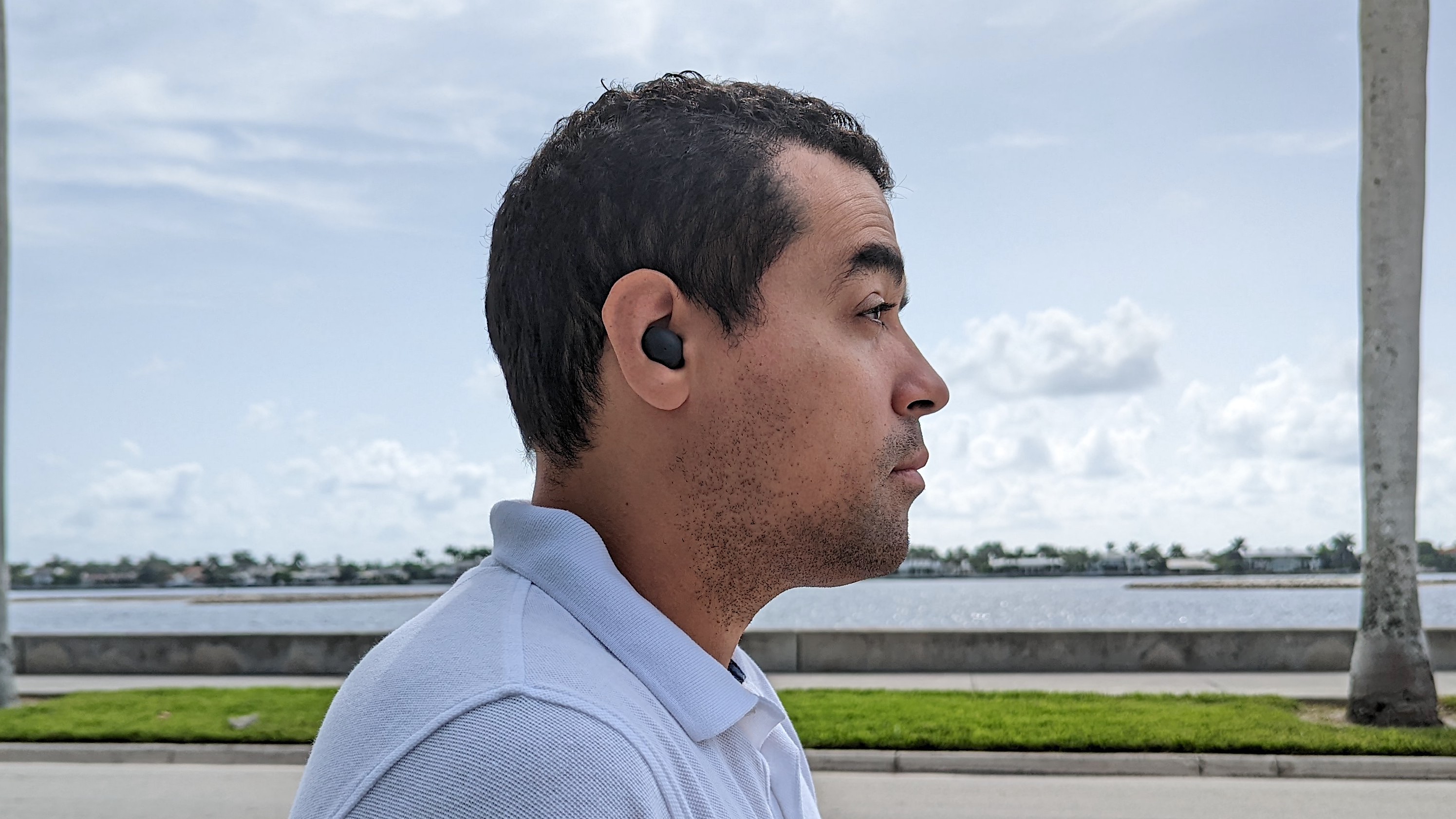Our reviewer testing the Samsung Galaxy Buds 2 Pro's ANC mode
