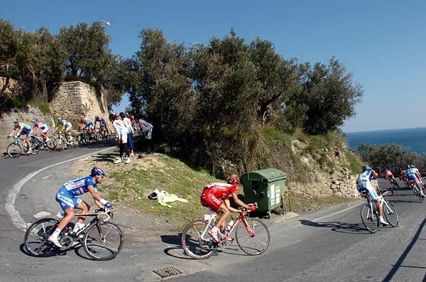 Going down the Poggio towards the sea.