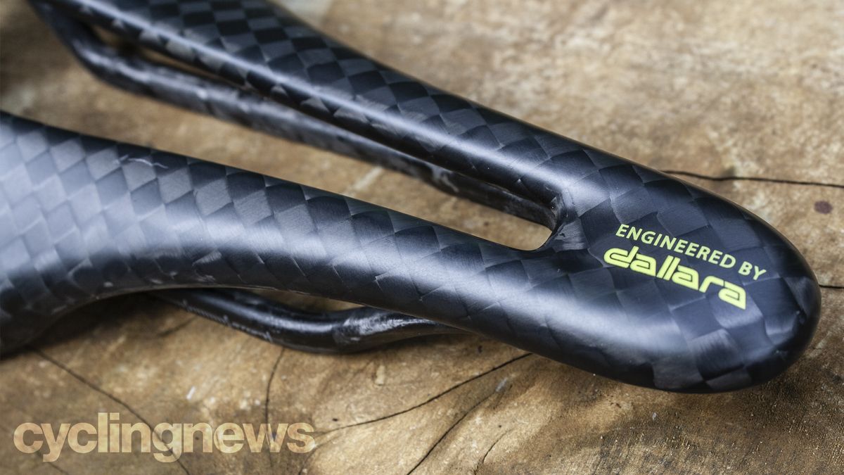 Selle Italia SLR Boost Tekno Superflow saddle