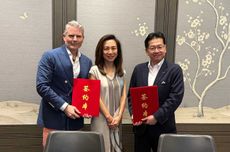 Don St. Pierre Jr., Monica Xu St. Pierre of ASC Fine Wines and Nori Otsuka, chairman of Suntory.