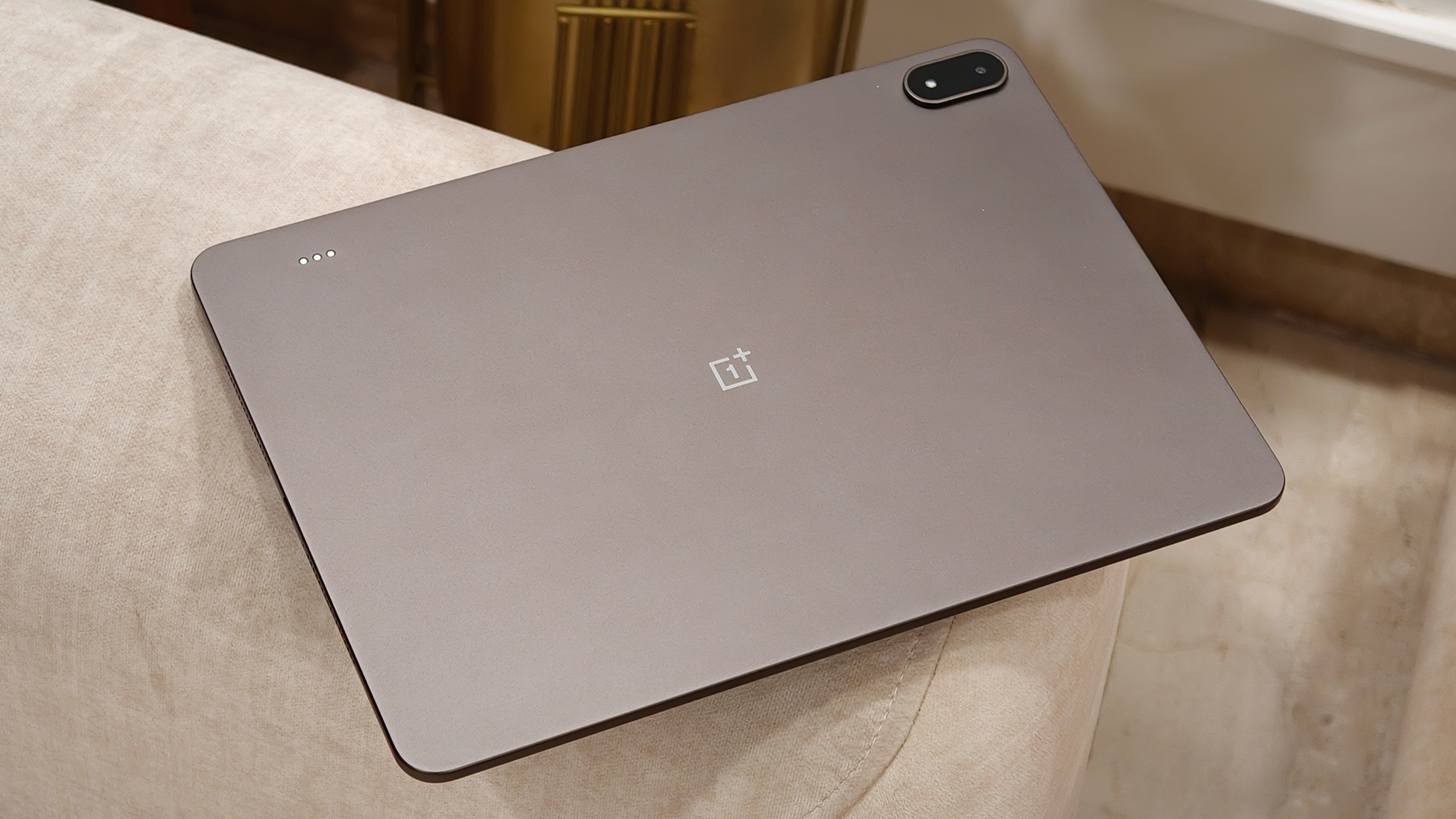 Hands on with the OnePlus Pad 4
