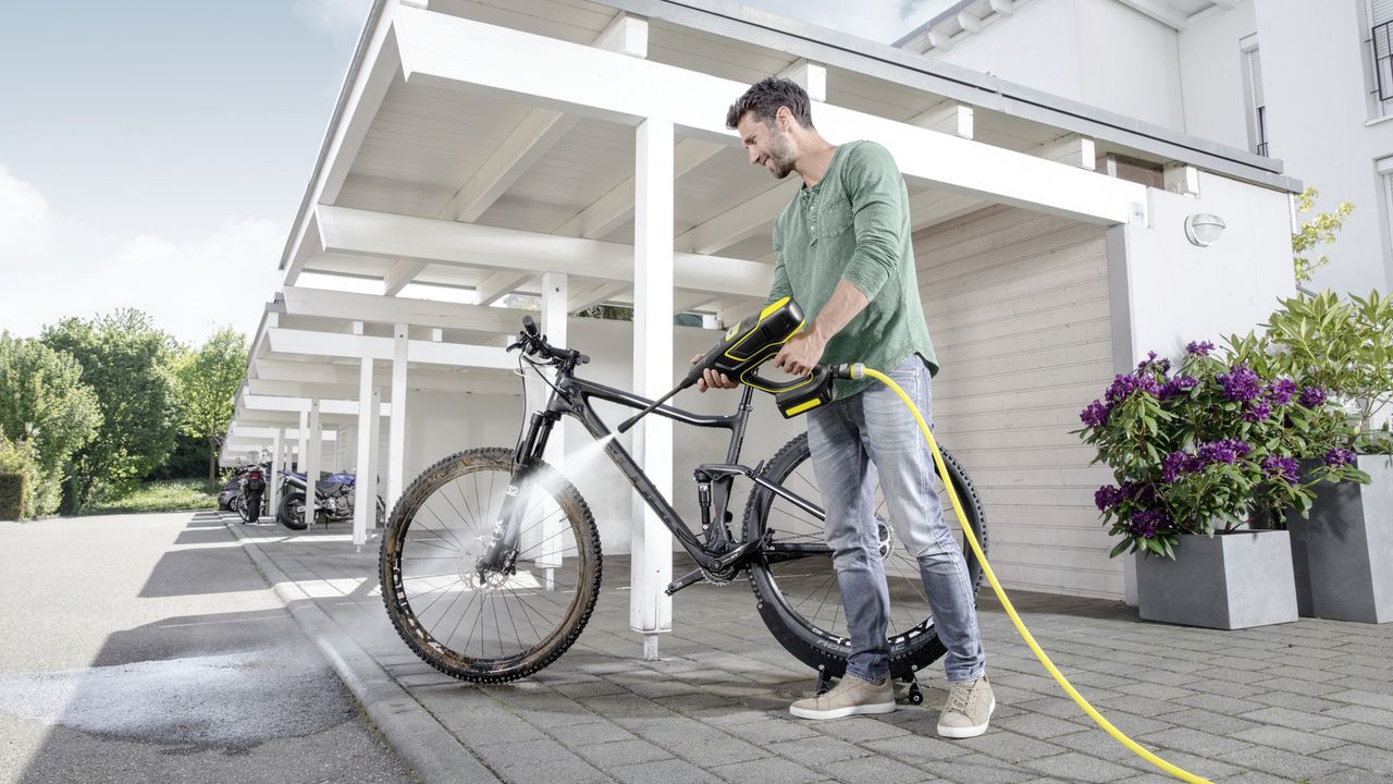 Pressure washers