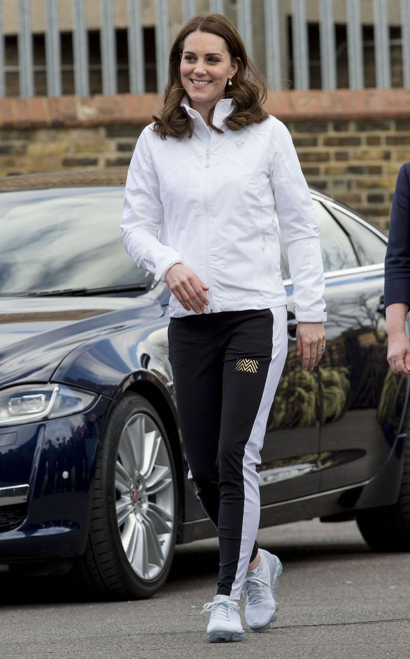 Street fashion, Luxury vehicle, Personal luxury car, Vehicle, Car, Fashion, Automotive design, Footwear, Tights, Photography,