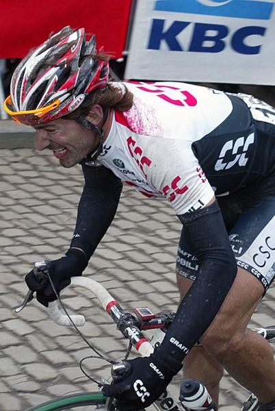 Fabian Cancellara (Team CSC) found it tough being the big favourite.