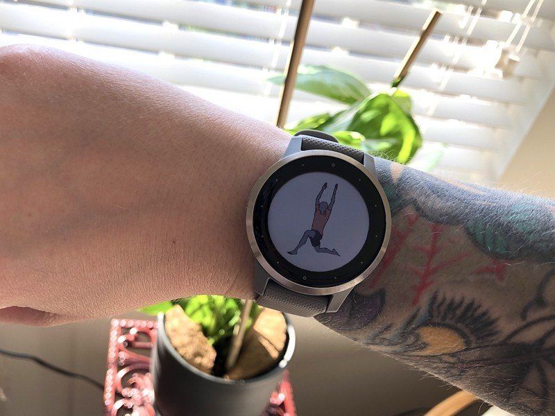 Garmin Vivoactive 4 vs. Fitbit Versa 3 Which should you buy? Android