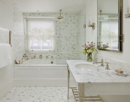 Shower Walls And Panels: Smooth Wall, Subway and Square Tile Bath