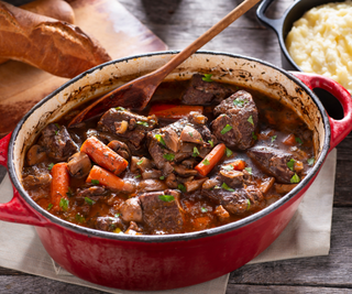 Beuf bourgignon dutch oven