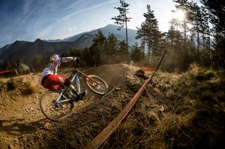 Rachel Atherton continued her World Cup dominance at Vallnord