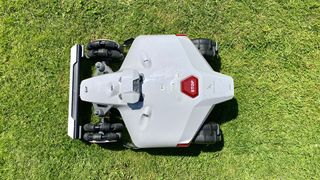 Mammotion LUBA 2 AWD robot lawn mower