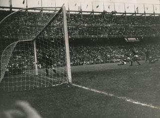 The final of Euro 1964 between Spain and the Soviet Union