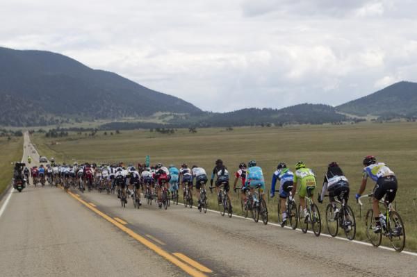The peloton makes its way from Breckenridge to Colorado Springs during stage 5.