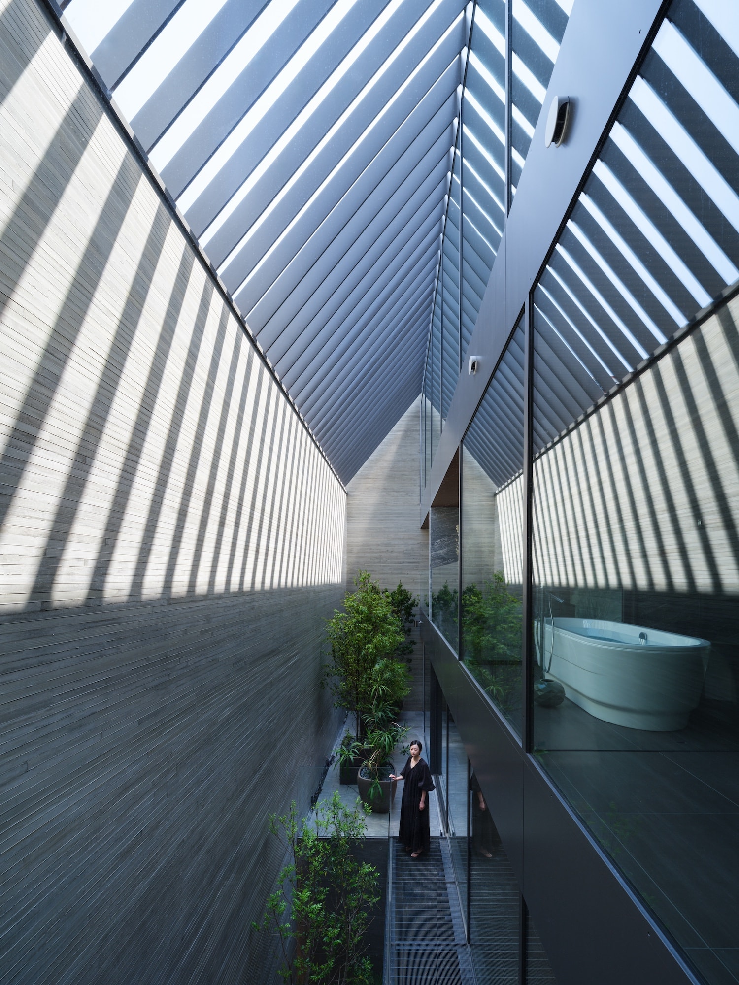 Stealth by Apollo architects