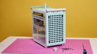 Cooler Master Qube 500 PC