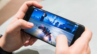 the top gaming phones for pubg fortnite and more - what phones can get fortnite mobile