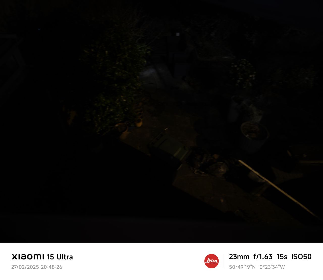 Xiaomi 15 Ultra camera sample garden low light actual