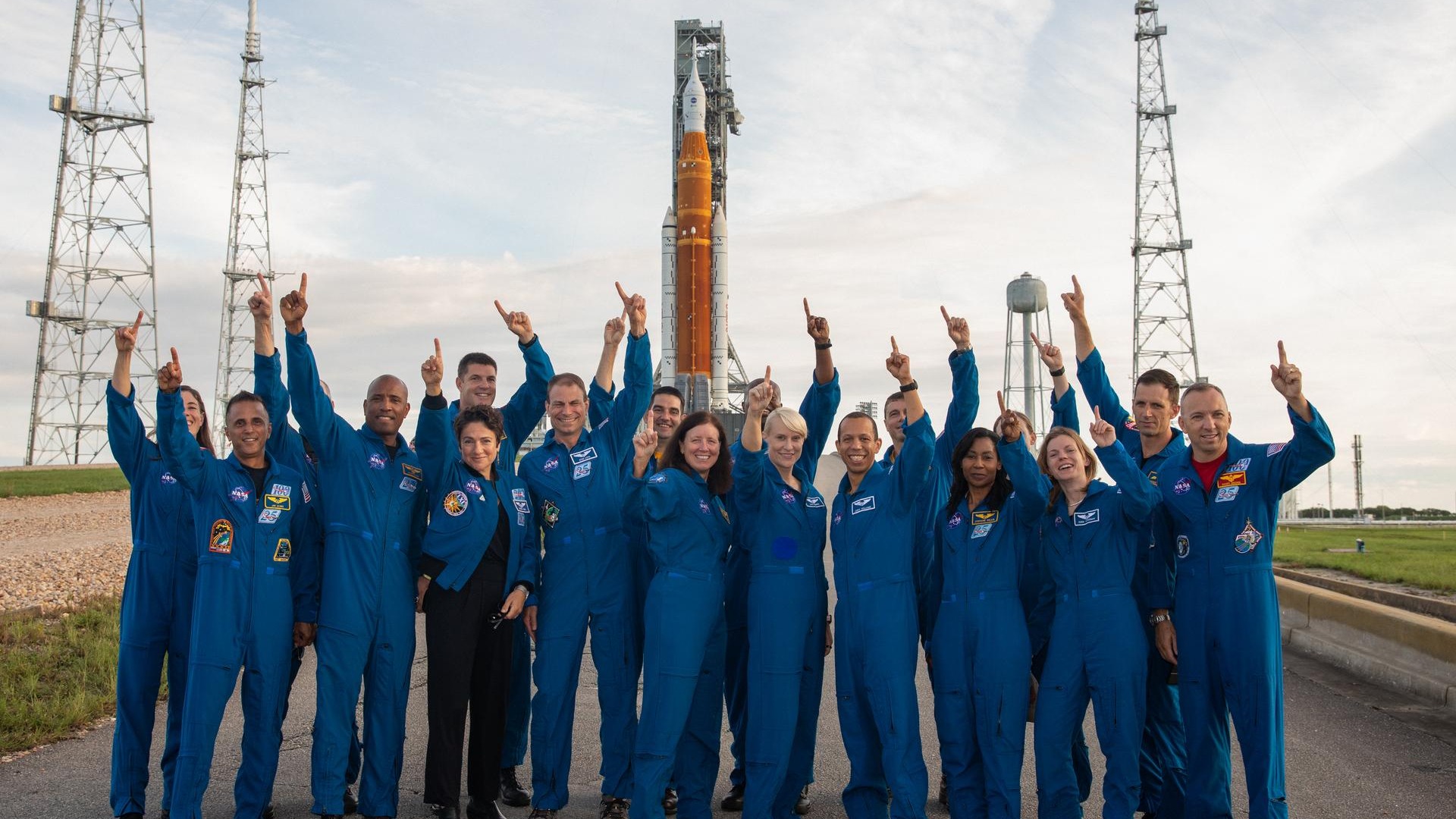 New NASA astronauts celebrate moon missions, private space stations as they get ready for liftoff (exclusive)