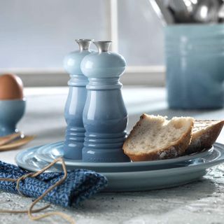 Le Creuset Classic Salt & Pepper Mill Set