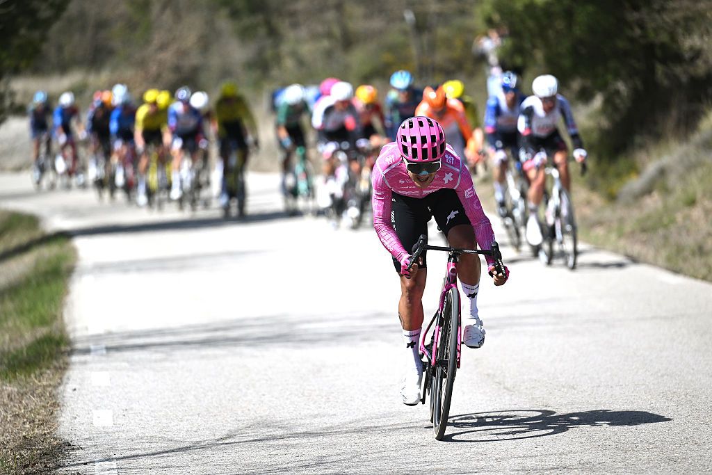 'A complete disappointment' – Former winner and podium finisher Richard Carapaz will not start 2026 Giro d'Italia