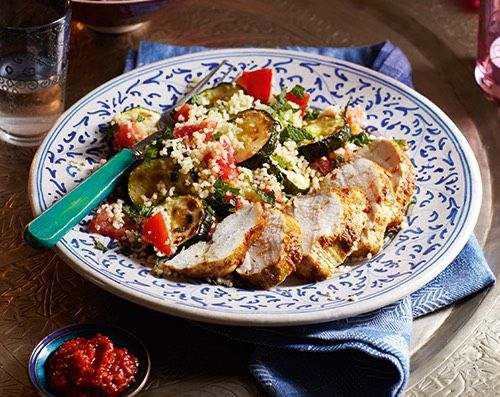 Slimming World&#039;s spiced chicken and courgette couscous