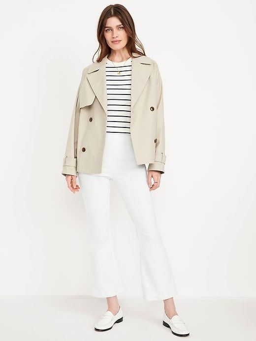 Old Navy High-Waisted Weekender Pull-On Crop Flare Jeans