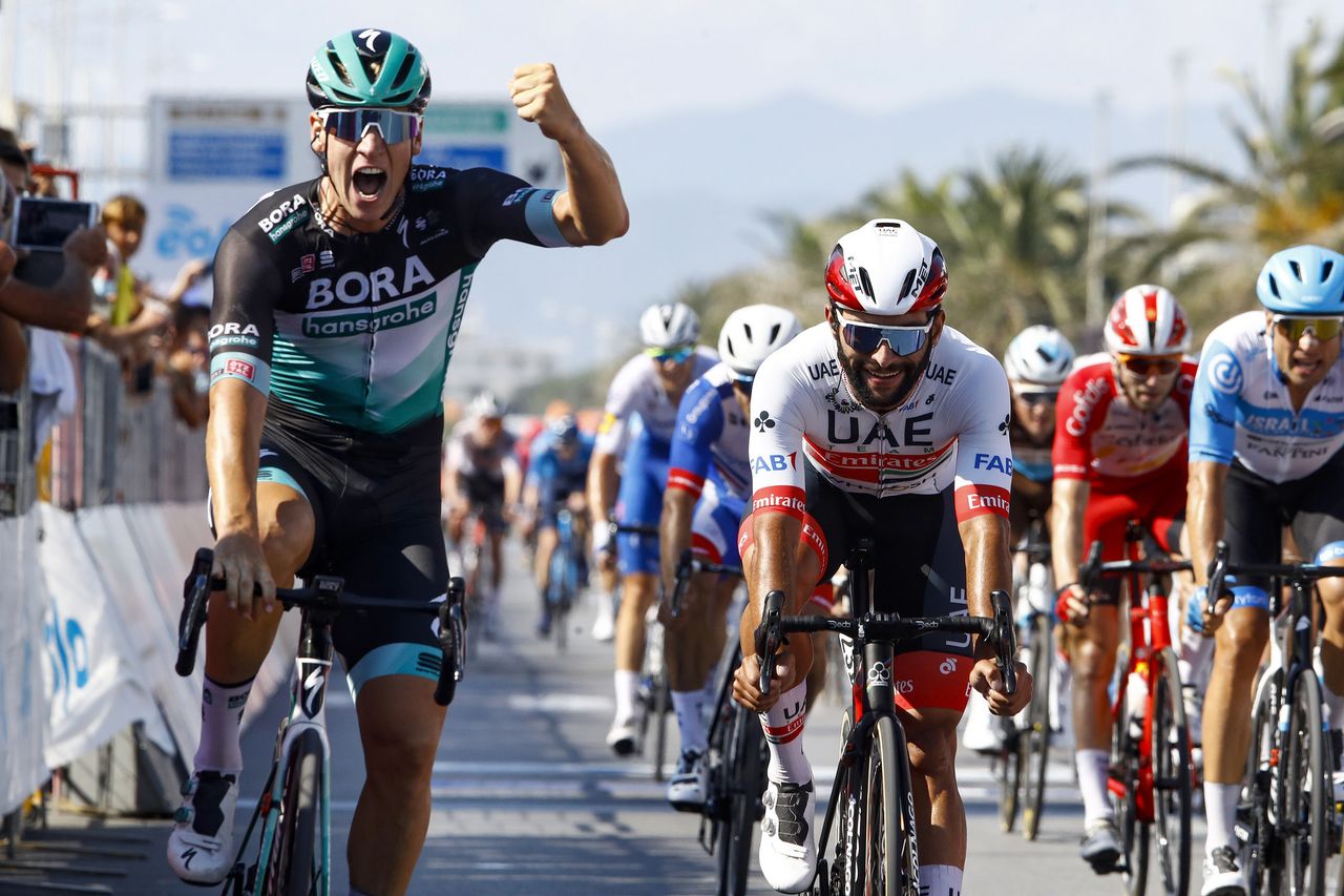 Tirreno Adriatico 2020 55th Edition 1st stage Lido di Camaiore Lido di Camaiore 133 km 07092020 Pascal Ackermann GER Bora Hansgrohe Fernando Gaviria COL UAE Team Emirates photo Roberto BettiniBettiniPhoto2020