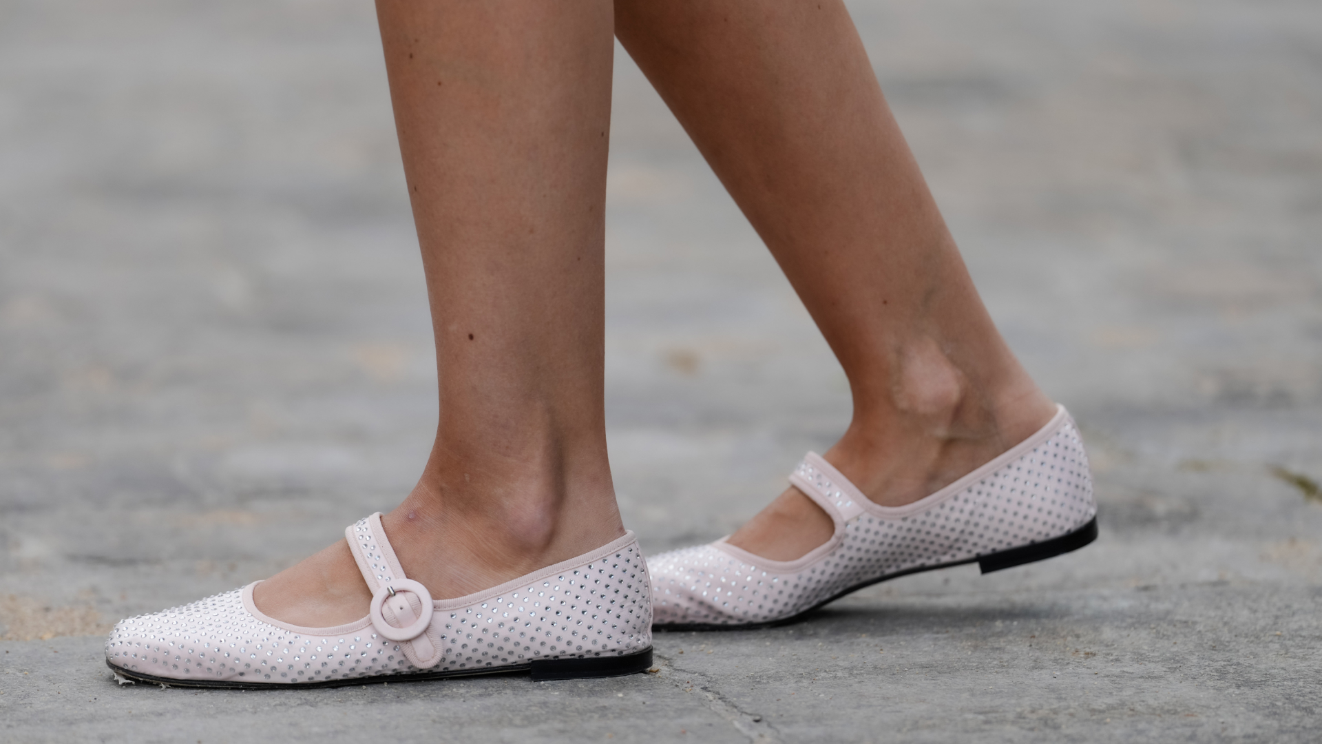 woman wearing ballet flats