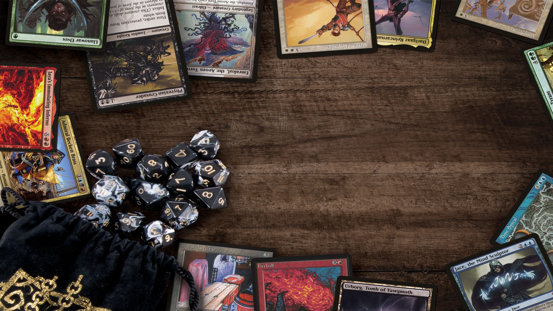 Крупный план карт Magic: The Gathering