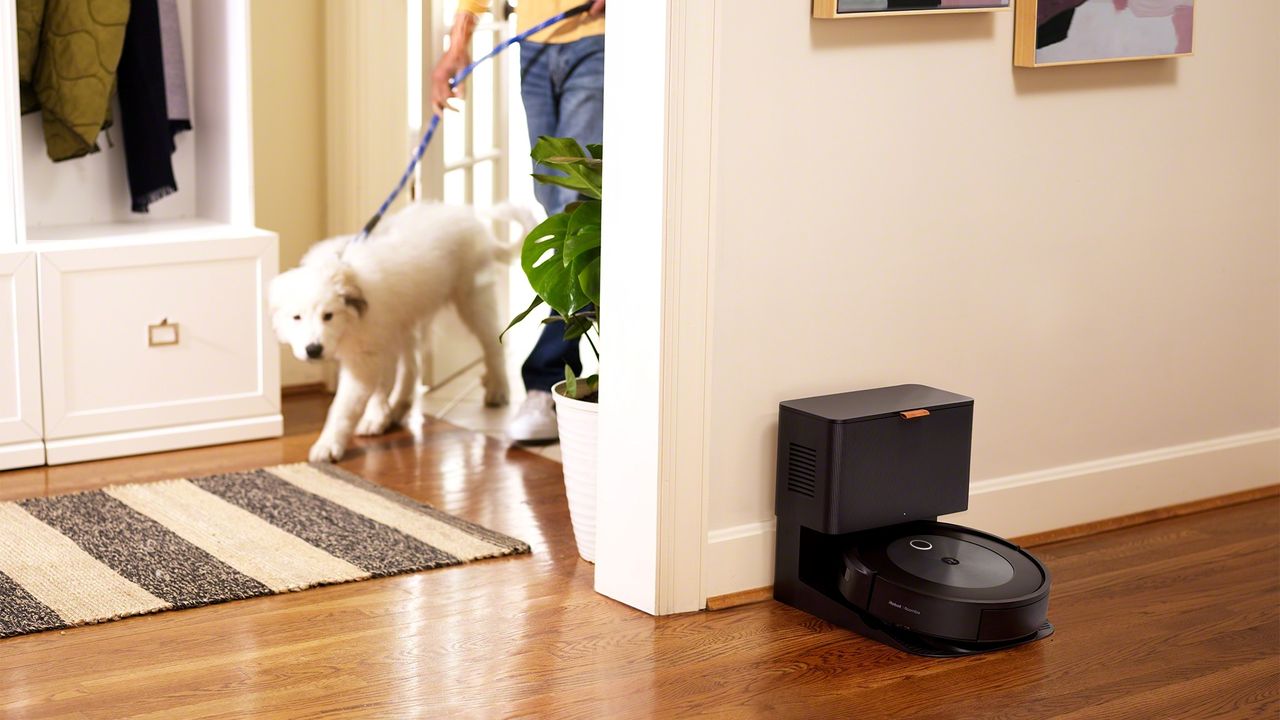Roomba vs Shark which robot rules in 2024?