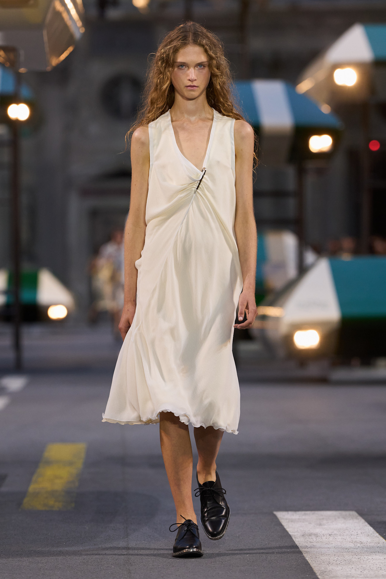 louis vuitton runway