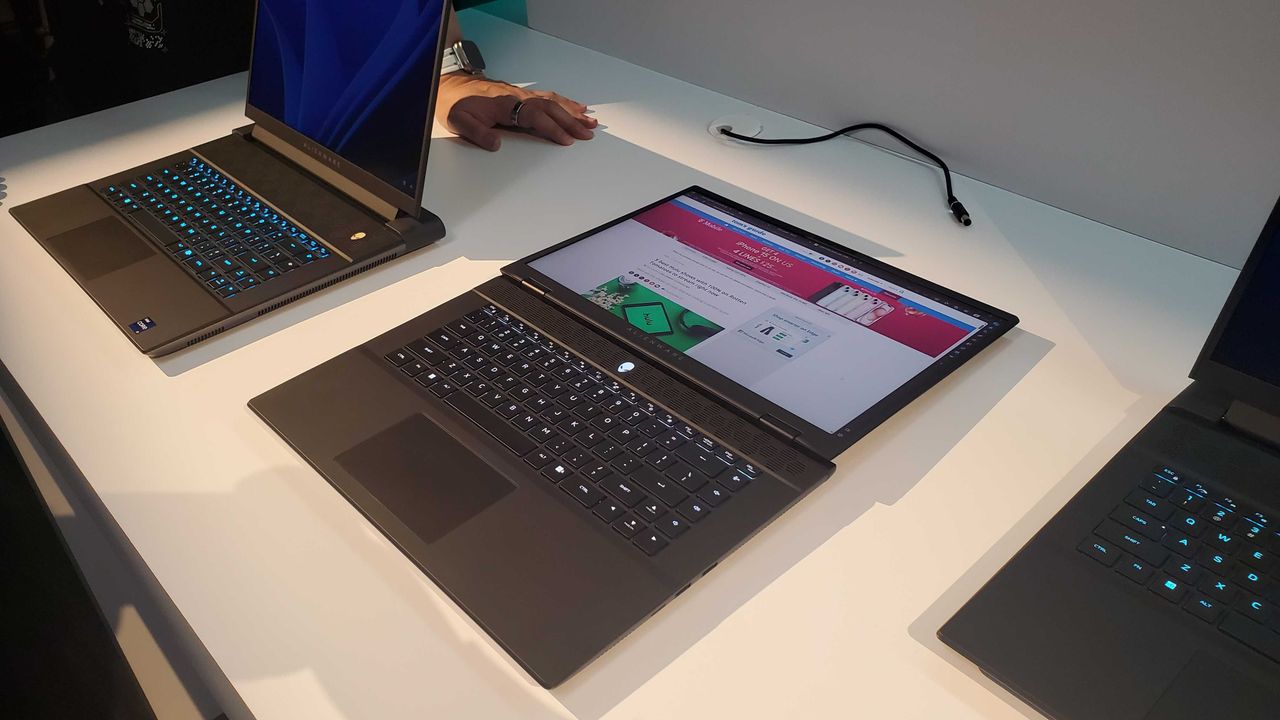black gaming laptop