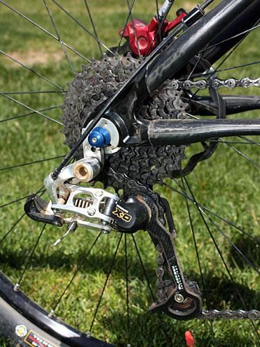 SRAM's ubiquitous X.0 rear derailleur handles gear changes out back.