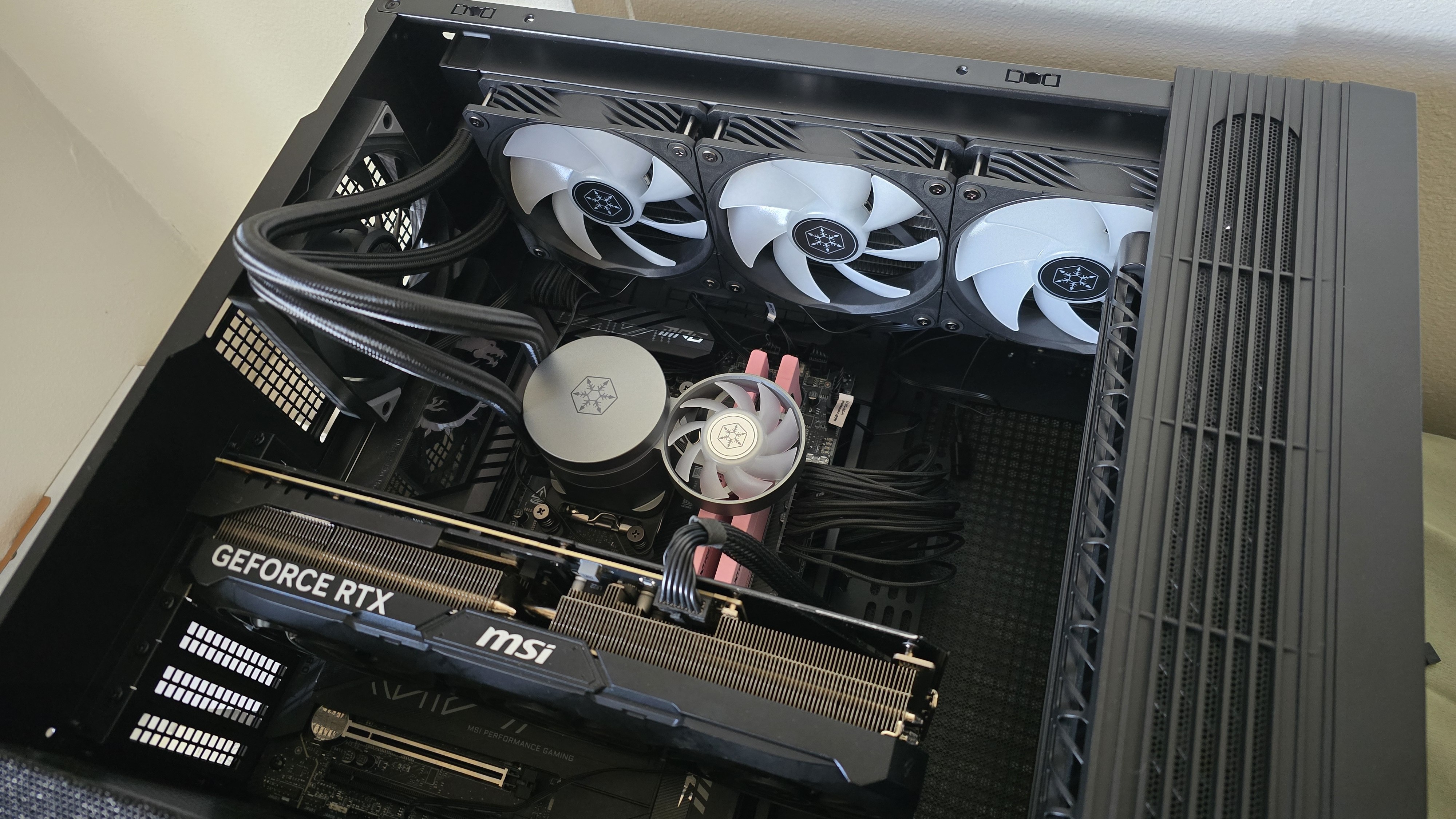 سيلفرستون آيس ميست برو 360 برو