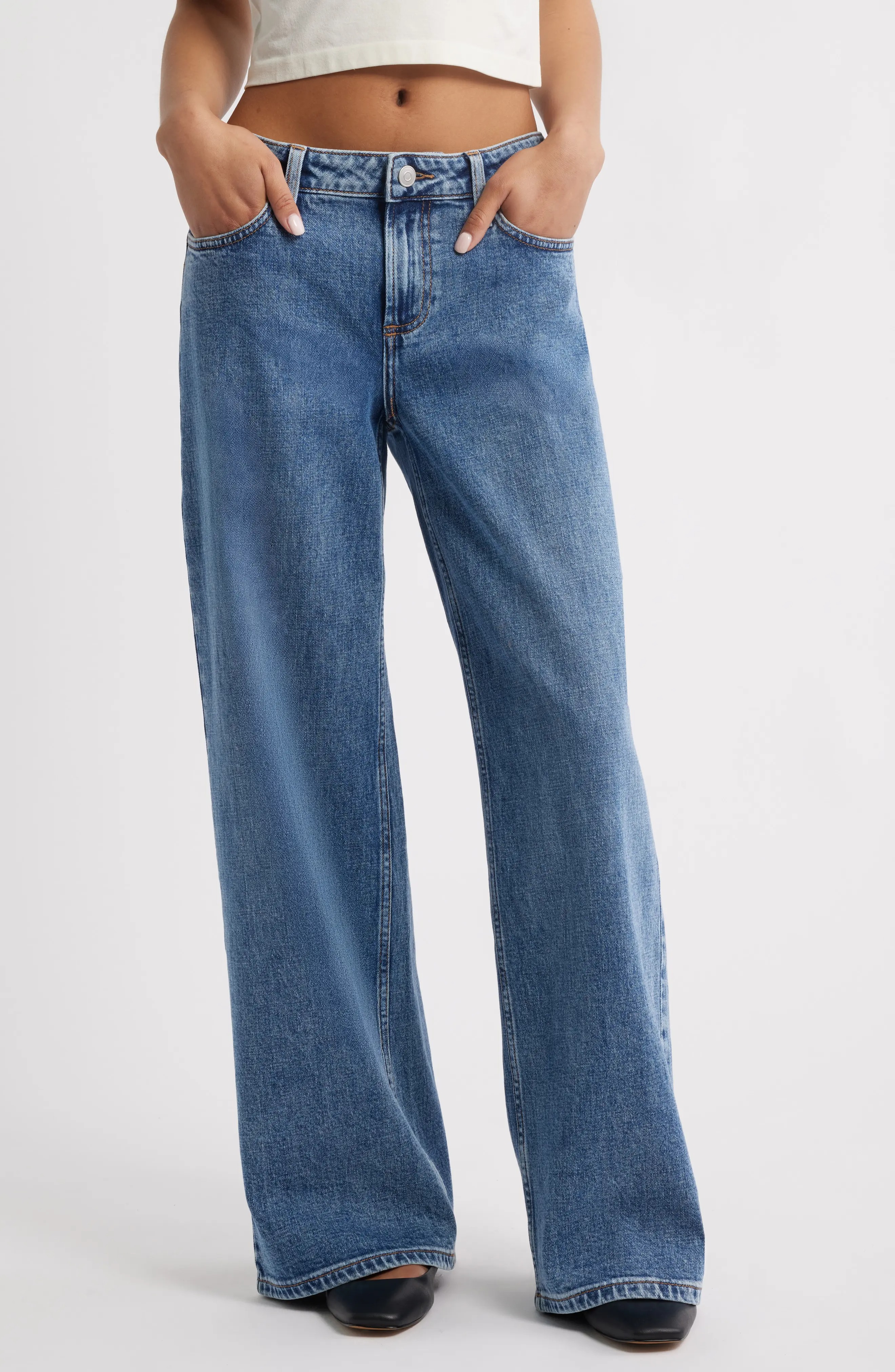 Low Rise Baggy Wide Leg Jeans