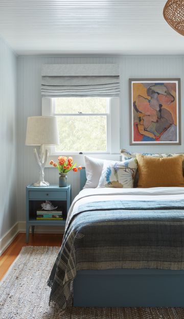 Small bedroom ideas – smart ways to maximize space without compromising