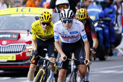 Tadej Pogacar and Jonas Vingegaard duel at Tour de France 2023