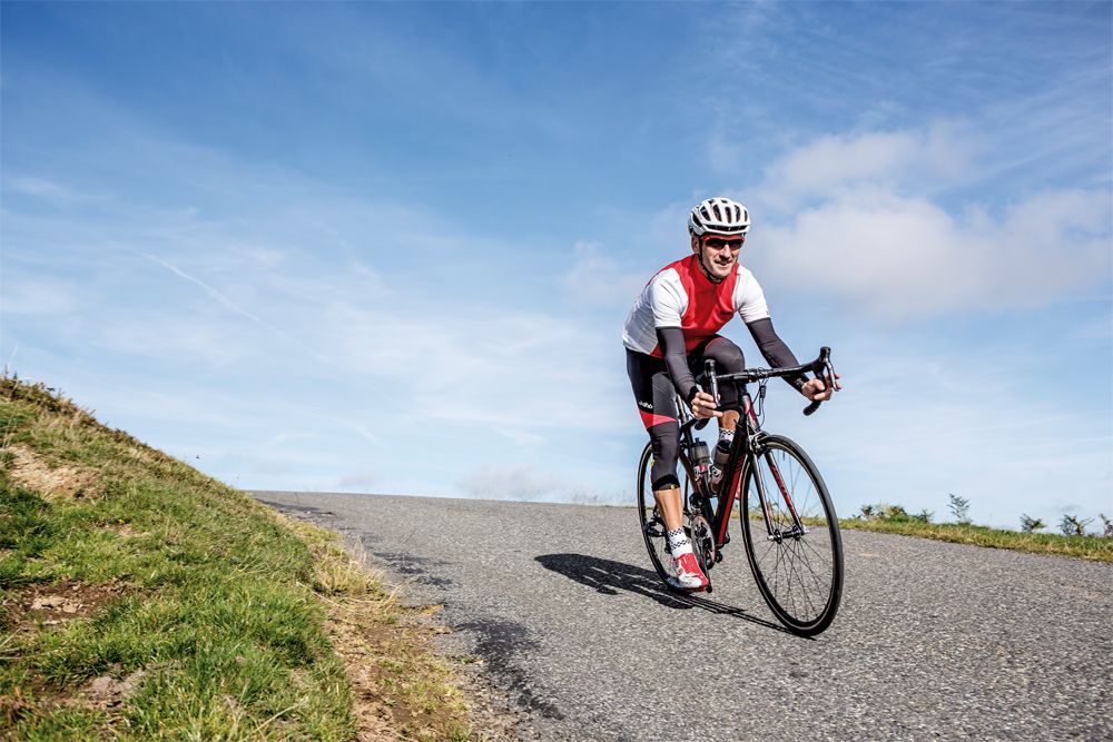 Cycling pictures. Велоспорт картинки. Go Cycling. Велосипед при артрозе. Бэкфлип на велосипеде.