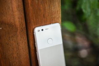 Google Pixel Review Back