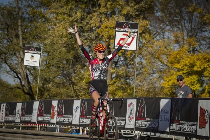 Sunny Gilbert wins day 2 of the Gateway Cross Cup